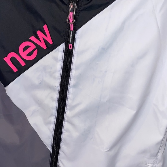New balance jacket - Picture 2 of 9